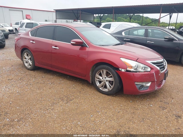 Salvage Nissan Altima Image