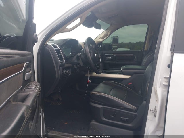 Ram 3500 Laramie  4x4 8' Box