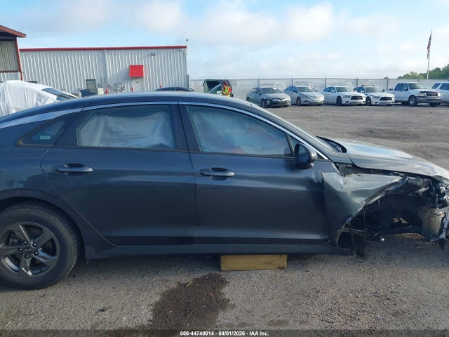 Kia K5 Lxs