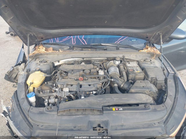 Kia K5 Lxs