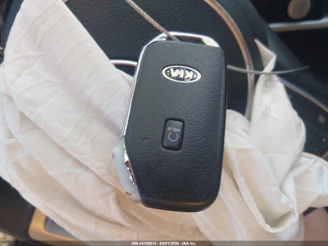 Kia K5 Lxs