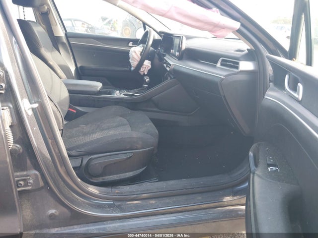 Kia K5 Lxs