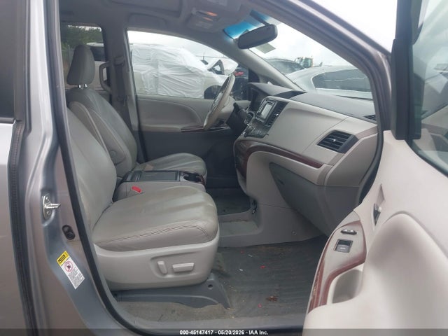 Toyota Sienna Xle V6 8 Passenger
