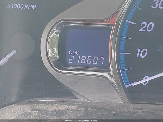 Toyota Sienna Xle V6 8 Passenger