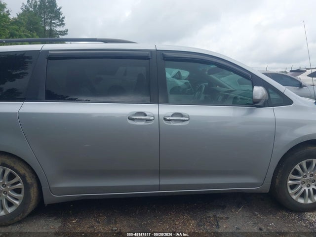 Toyota Sienna Xle V6 8 Passenger