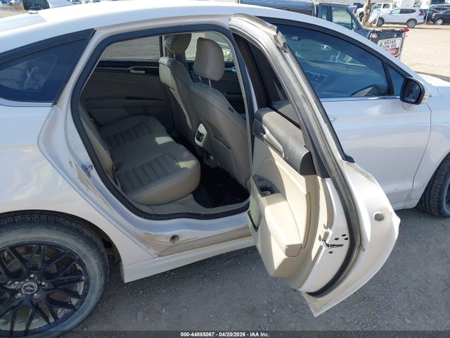 Ford Fusion Hybrid Sel