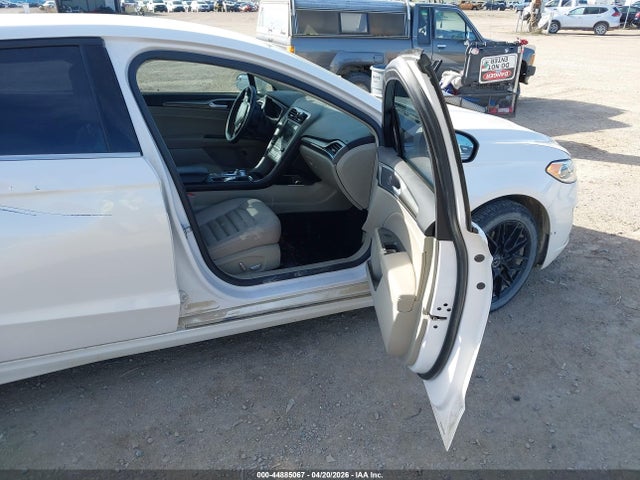 Ford Fusion Hybrid Sel