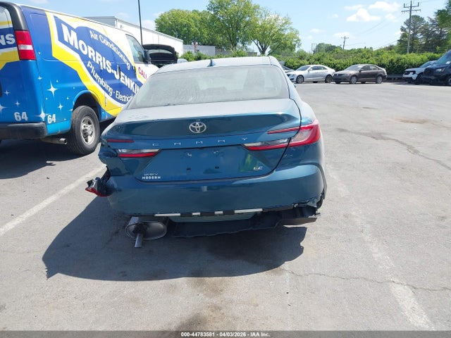 Toyota Camry Le
