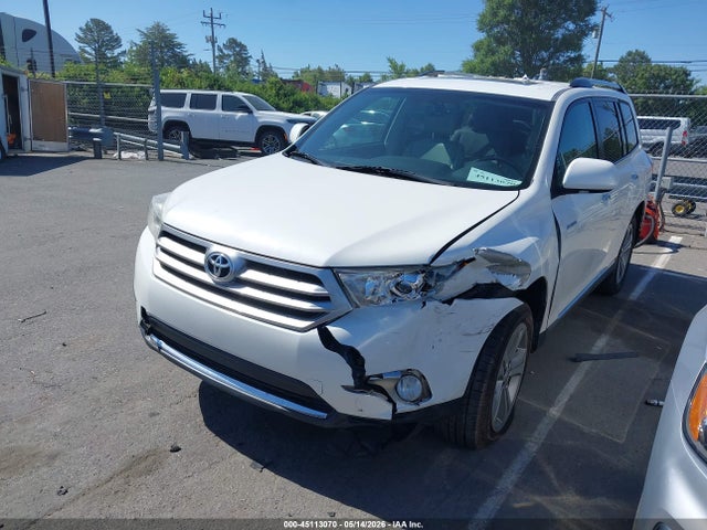 Toyota Highlander Limited V6