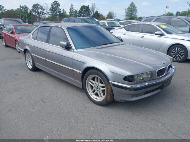 Salvage BMW 7 Series Image