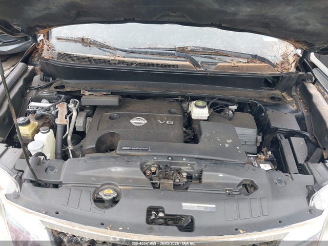 Nissan Pathfinder S