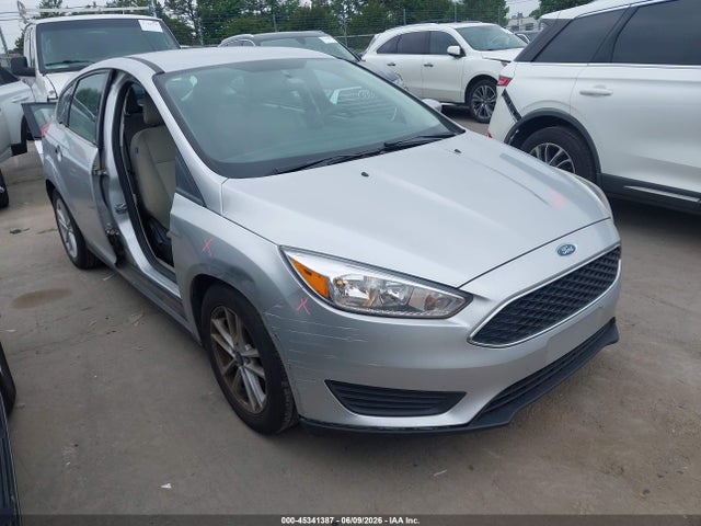 Salvage Ford Focus Image