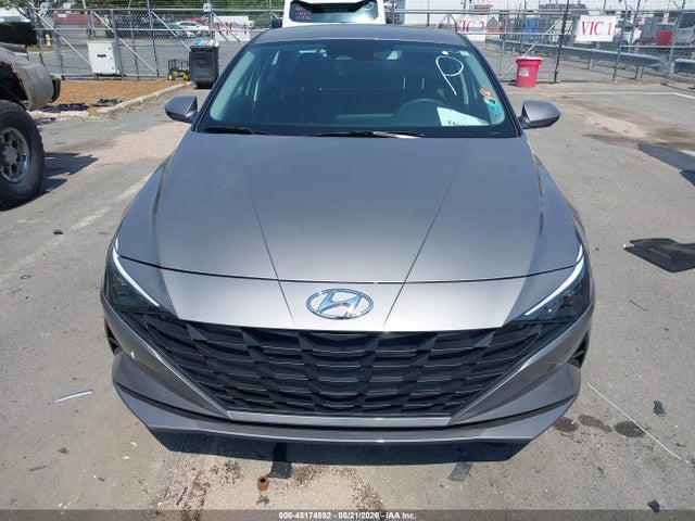 Hyundai ELANTRA Blue