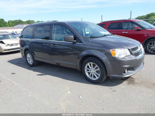 Salvage Dodge Grand Caravan Image