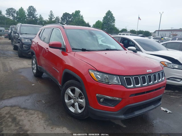 Salvage Jeep Compass Image