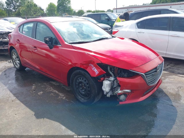Salvage Mazda Mazda3 Image