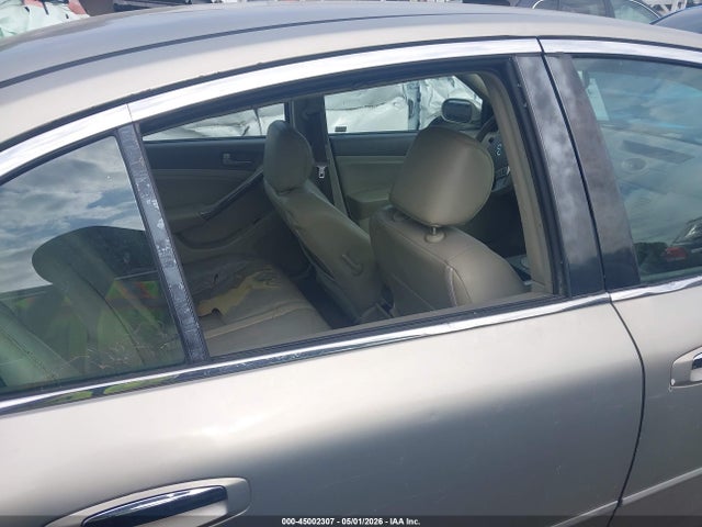 INFINITI G35 Luxury Leather