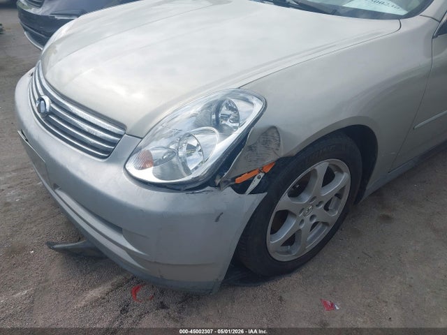 INFINITI G35 Luxury Leather