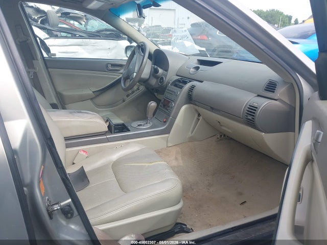 INFINITI G35 Luxury Leather