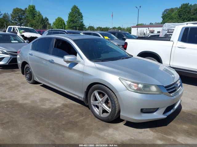 Salvage Honda Accord Image