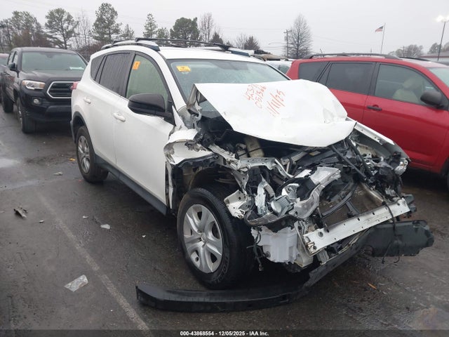 Salvage Toyota RAV4 Image