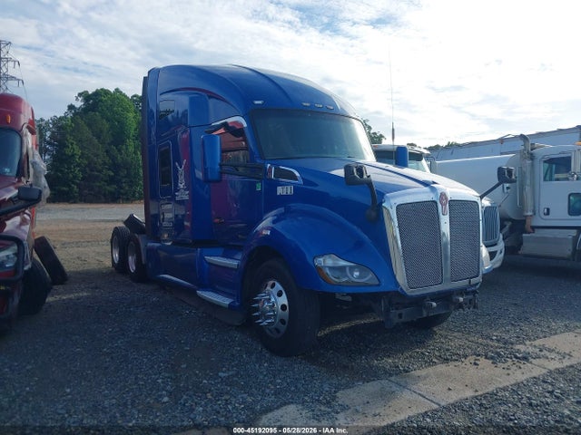Salvage Kenworth T680 Image