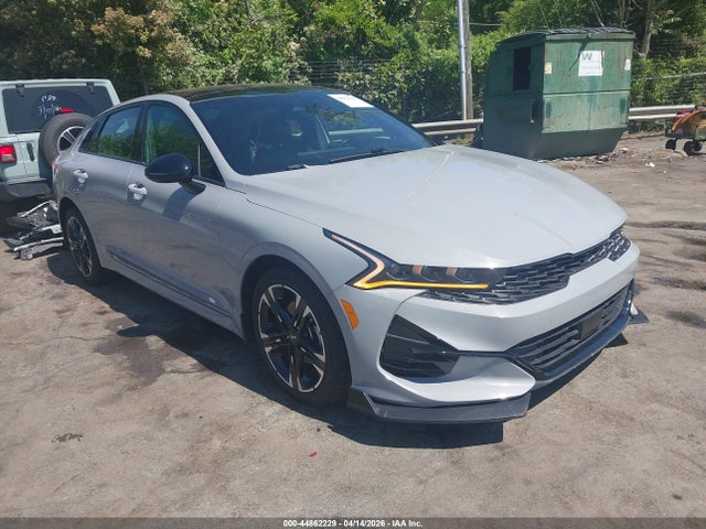 Salvage Kia K5 Image