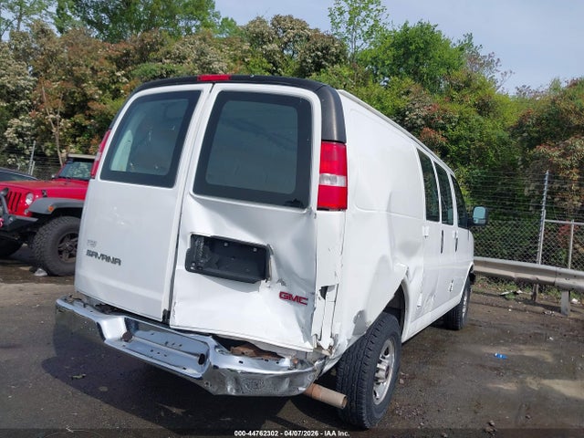 GMC Savana Work Van