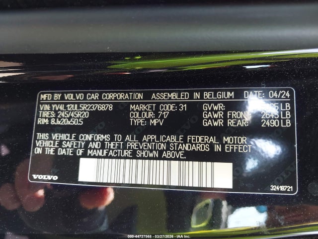 Volvo XC40 B5 Plus Dark Theme