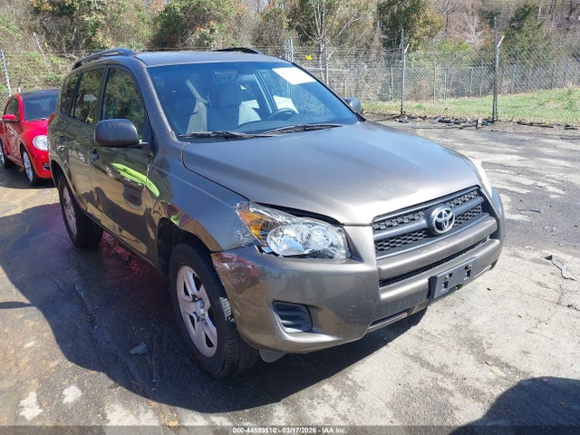 Salvage Toyota RAV4 Image