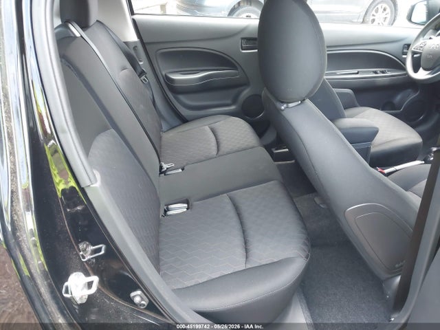 Mitsubishi Mirage Es