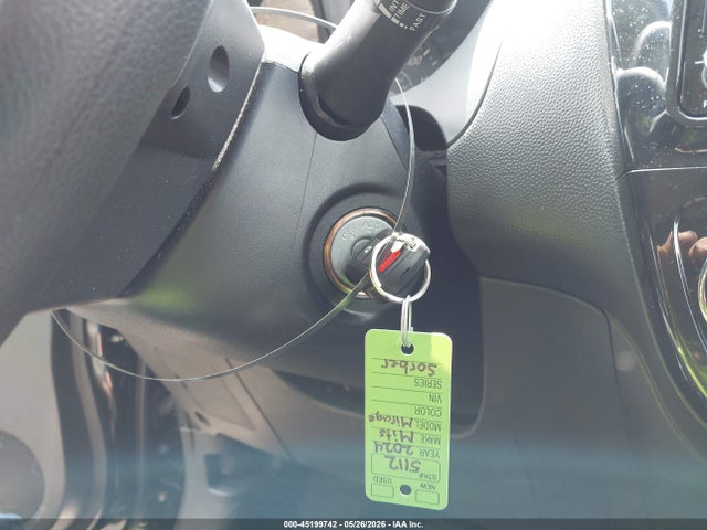Mitsubishi Mirage Es