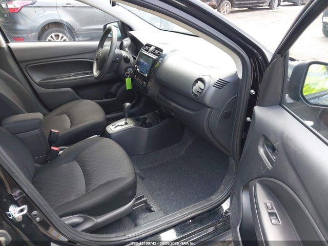 Mitsubishi Mirage Es