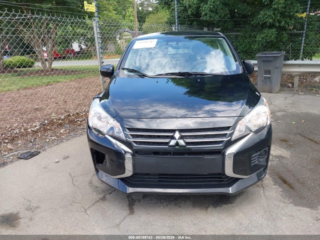 Mitsubishi Mirage Es