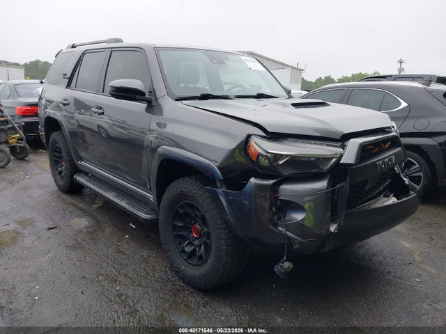 Salvage Toyota 4Runner Image