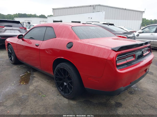 Dodge Challenger Sxt