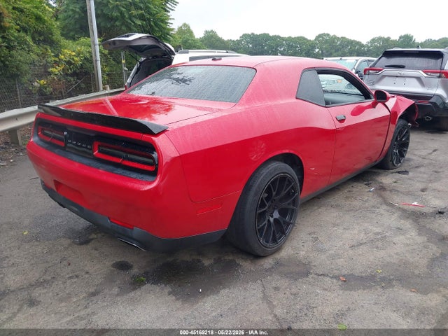 Dodge Challenger Sxt