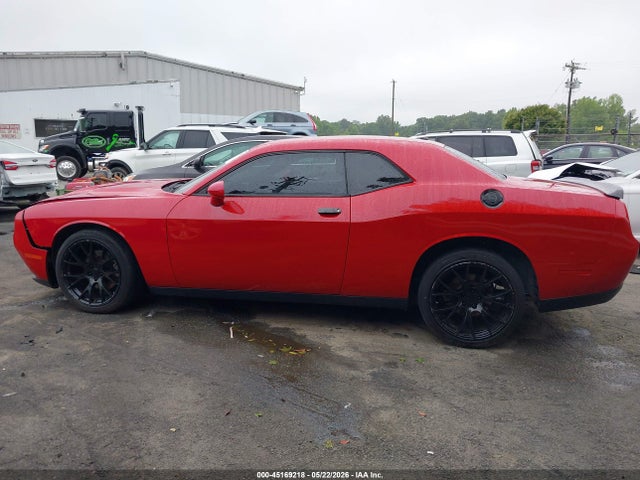 Dodge Challenger Sxt