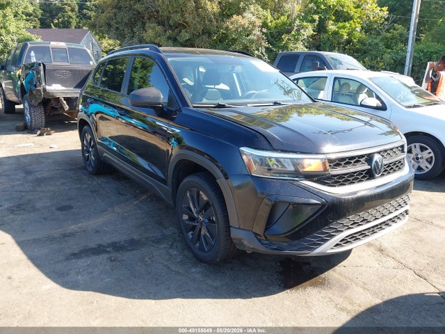 Salvage Volkswagen Taos Image