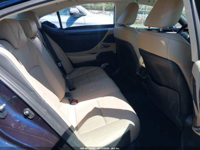 Lexus Es Luxury