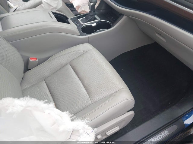 Toyota Highlander Limited Platinum V6