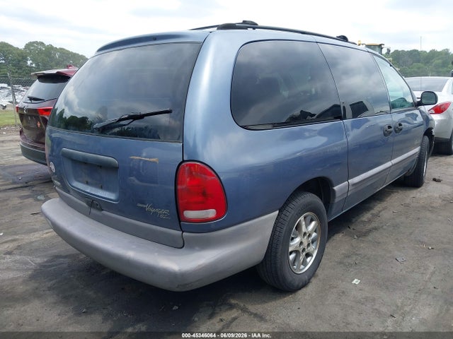 Plymouth Grand Voyager Se