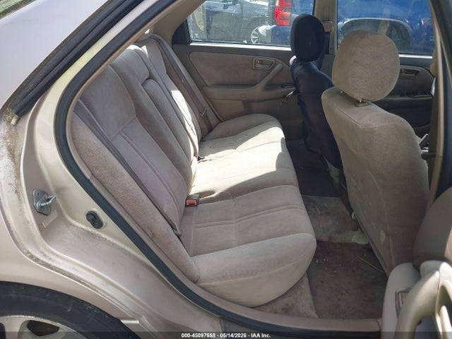 Toyota Camry Le