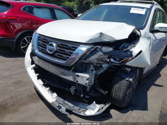 Nissan Pathfinder Platinum 4wd