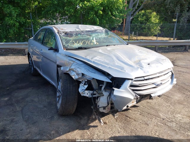 Salvage Ford Taurus Image