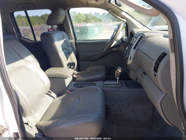 Nissan Frontier Sv