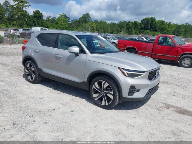 Salvage Volvo XC40 Image