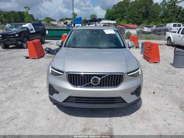 Volvo XC40 B5 Ultra Bright Theme