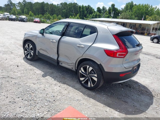 Volvo XC40 B5 Ultra Bright Theme