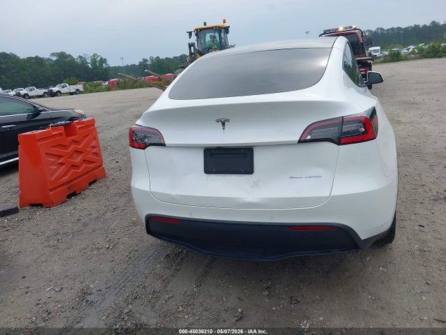 Tesla Model Y Long Range Dual Motor All-wheel Drive